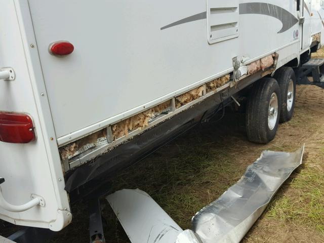 4V0FC3221AE005431 - 2010 CROS ALL MODELS WHITE photo 9