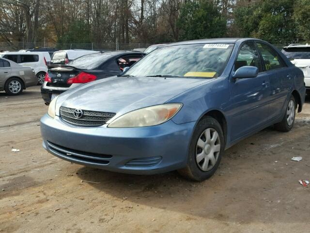 4T1BE32K73U679719 - 2003 TOYOTA CAMRY LE BLUE photo 2