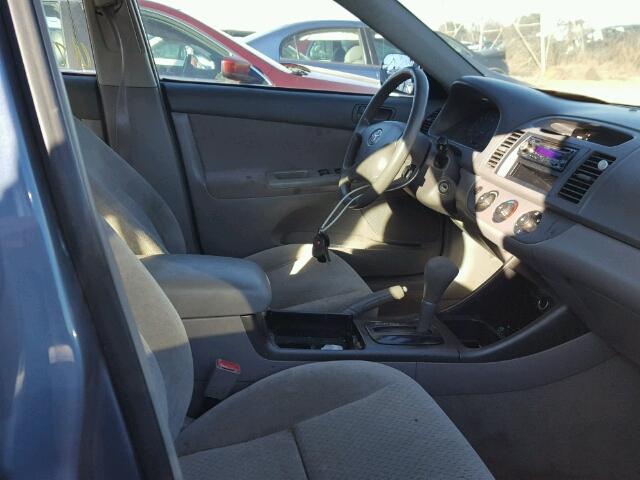 4T1BE32K73U679719 - 2003 TOYOTA CAMRY LE BLUE photo 5