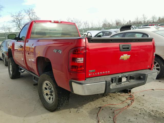 1GCPKPE06AZ259938 - 2010 CHEVROLET SILVERADO RED photo 3