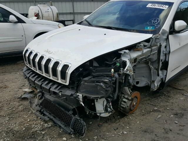 1C4PJMCB6FW504641 - 2015 JEEP CHEROKEE L WHITE photo 9