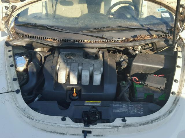 3VWRR31CX6M407852 - 2006 VOLKSWAGEN NEW BEETLE 白色 照片 7
