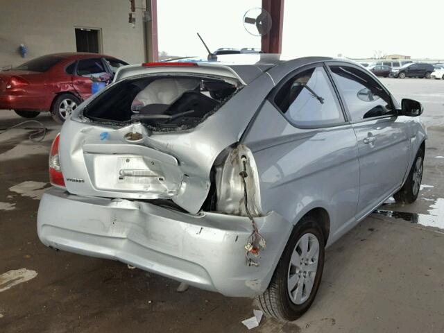 KMHCM3AC4AU173750 - 2010 HYUNDAI ACCENT BLU SILVER photo 4