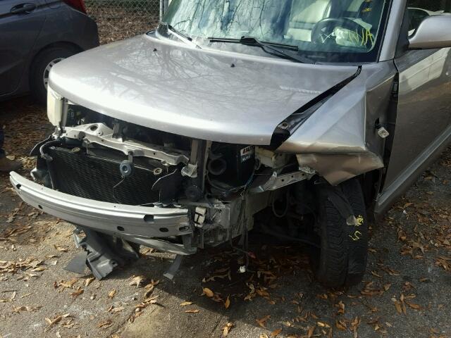 JTLKT324664084963 - 2006 TOYOTA SCION XB 灰色 照片 9