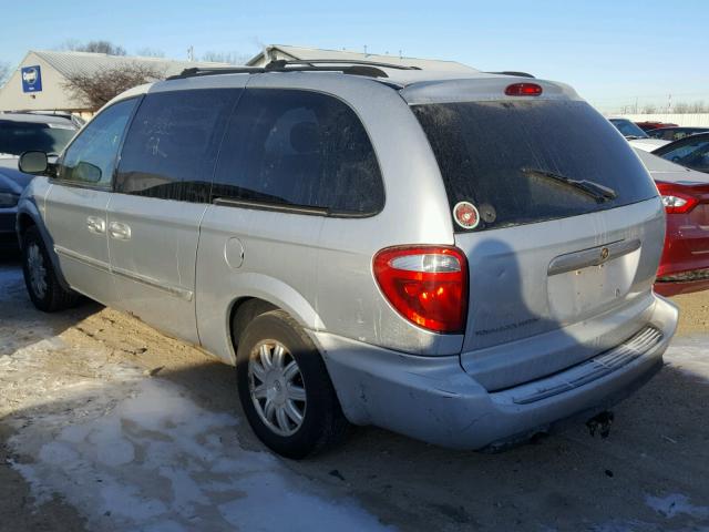 2A4GP54L56R703579 - 2006 CHRYSLER TOWN & COU SILVER photo 3