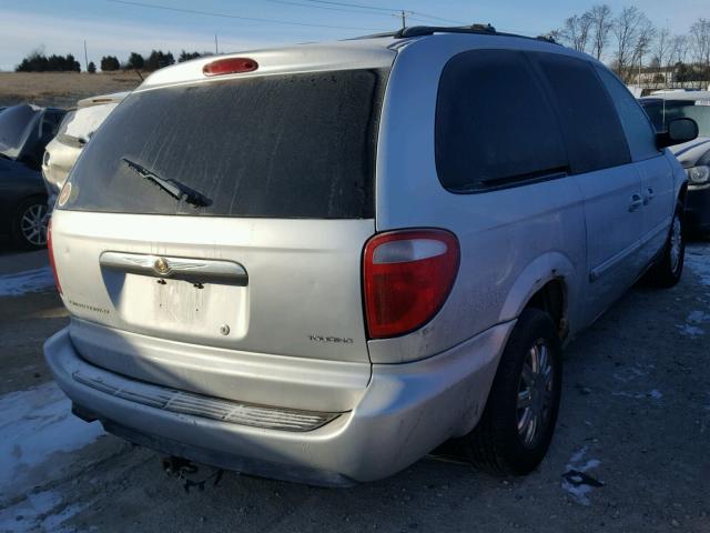 2A4GP54L56R703579 - 2006 CHRYSLER TOWN & COU SILVER photo 4