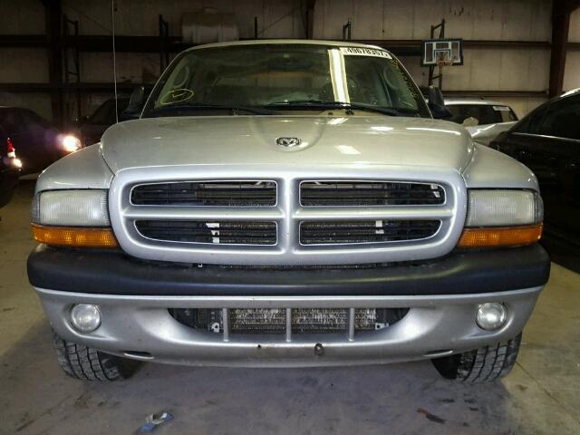 1D7HL32XX3S137399 - 2003 DODGE DAKOTA SPO SILVER photo 9