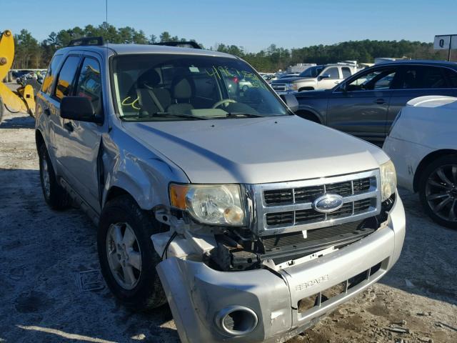 1FMCU02Z88KA63159 - 2008 FORD ESCAPE XLS SILVER photo 1