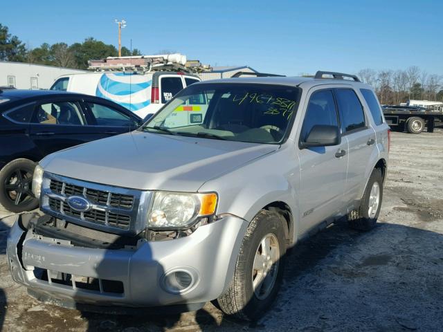 1FMCU02Z88KA63159 - 2008 FORD ESCAPE XLS SILVER photo 2