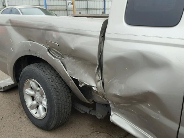 1N6DD26T53C447796 - 2003 NISSAN FRONTIER K SILVER photo 9