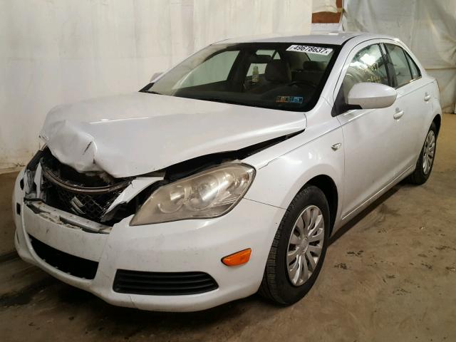 JS2RE9A18B6110014 - 2011 SUZUKI KIZASHI S WHITE photo 2