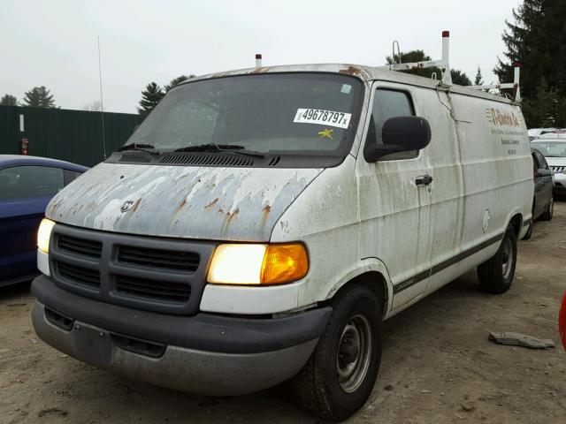 2B7HB11Y92K142193 - 2002 DODGE RAM VAN B1 WHITE photo 2