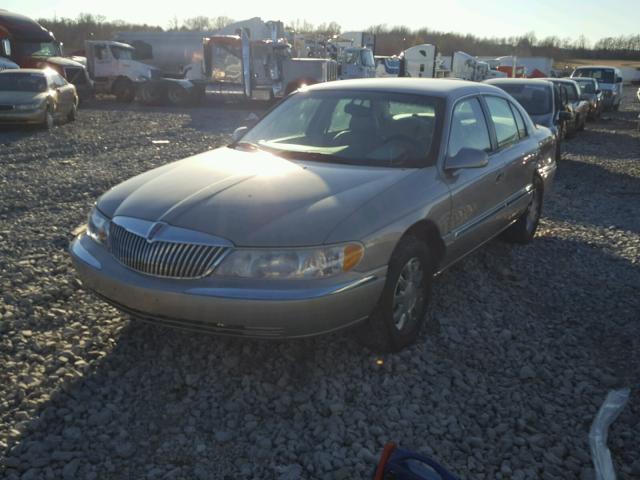 1LNHM97V61Y708006 - 2001 LINCOLN CONTINENTA TAN photo 2