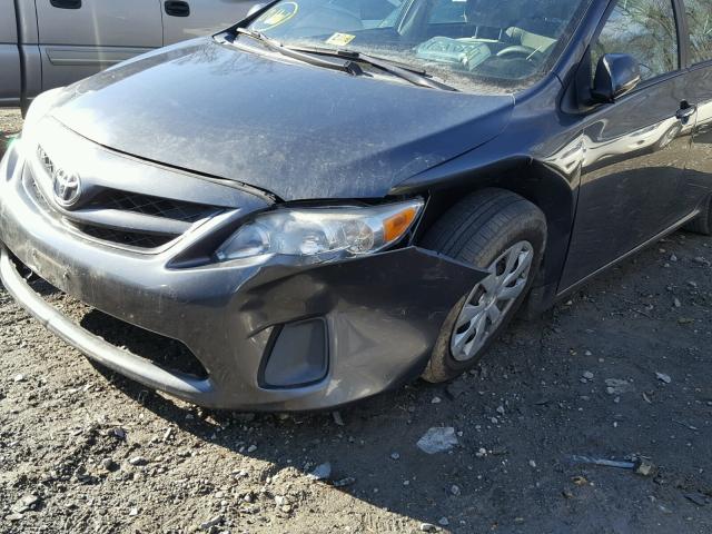 2T1BU4EE6BC559263 - 2011 TOYOTA COROLLA BA GRAY photo 9