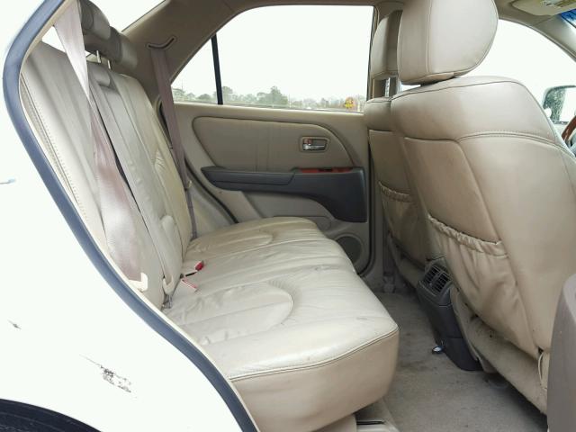 JTJGF10U020133525 - 2002 LEXUS RX 300 WHITE photo 6