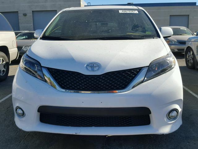 5TDXK3DC4FS686127 - 2015 TOYOTA SIENNA SPO WHITE photo 9