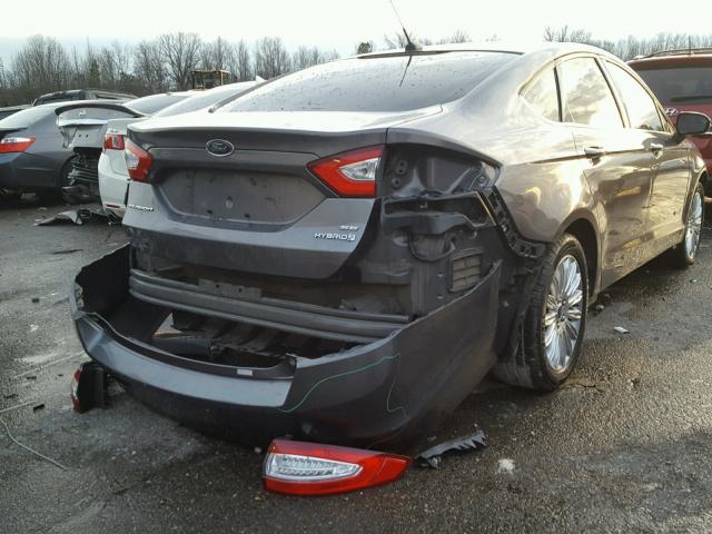 3FA6P0LU7DR312798 - 2013 FORD FUSION SE GRAY photo 4