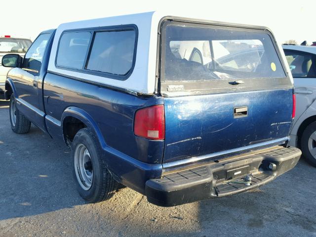 1GCCS14W828225914 - 2002 CHEVROLET S TRUCK S1 BLUE photo 3