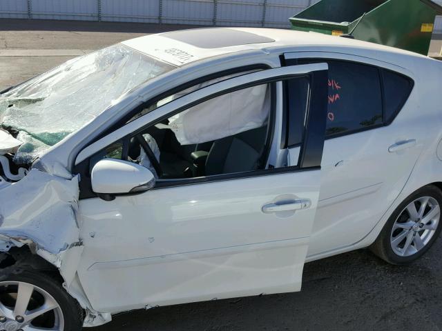 JTDKDTB37D1049332 - 2013 TOYOTA PRIUS C WHITE photo 9