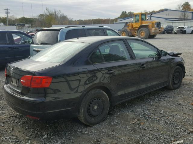 3VW2K7AJ5EM382918 - 2014 VOLKSWAGEN JETTA BASE BLACK photo 4