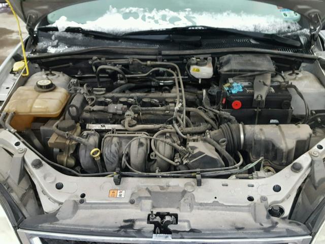 1FAFP34N17W183211 - 2007 FORD FOCUS ZX4 SILVER photo 7