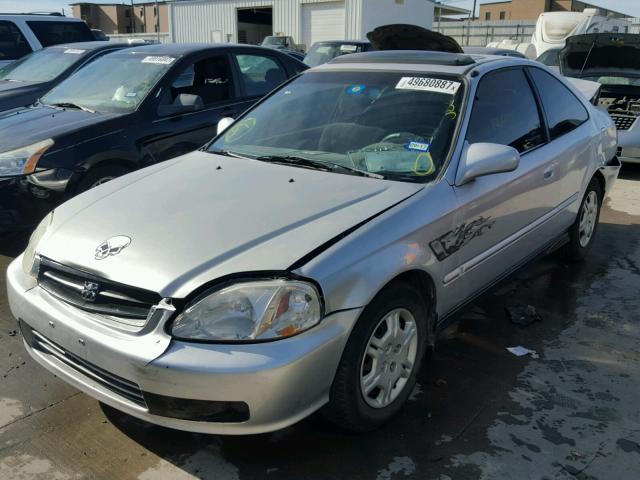 1HGEJ8146YL000826 - 2000 HONDA CIVIC EX SILVER photo 2