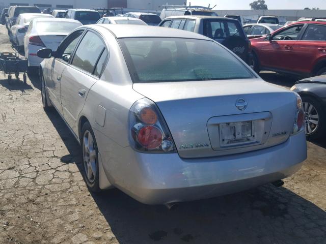 1N4BL11DX2C194681 - 2002 NISSAN ALTIMA SE SILVER photo 3