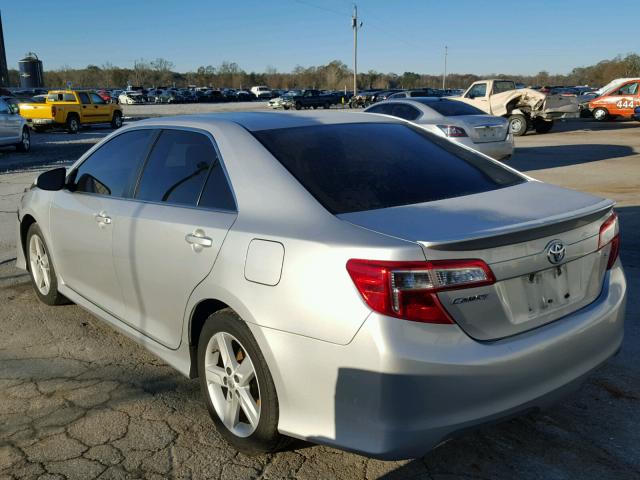 4T1BF1FK0CU153153 - 2012 TOYOTA CAMRY BASE SILVER photo 3