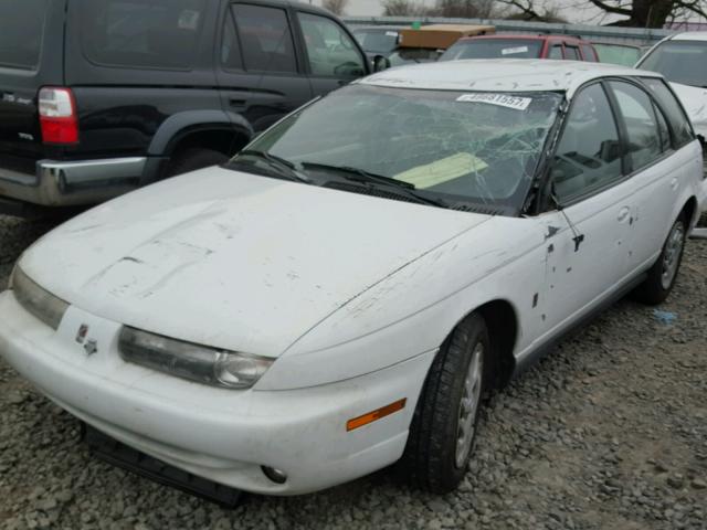 1G8ZK8277XZ307501 - 1999 SATURN SW2 WHITE photo 2