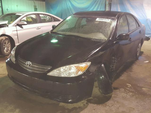 4T1BE32K44U298492 - 2004 TOYOTA CAMRY LE BLACK photo 2