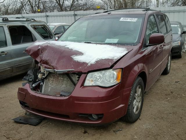 2A8HR54P58R801515 - 2008 CHRYSLER TOWN & COU BURGUNDY photo 2