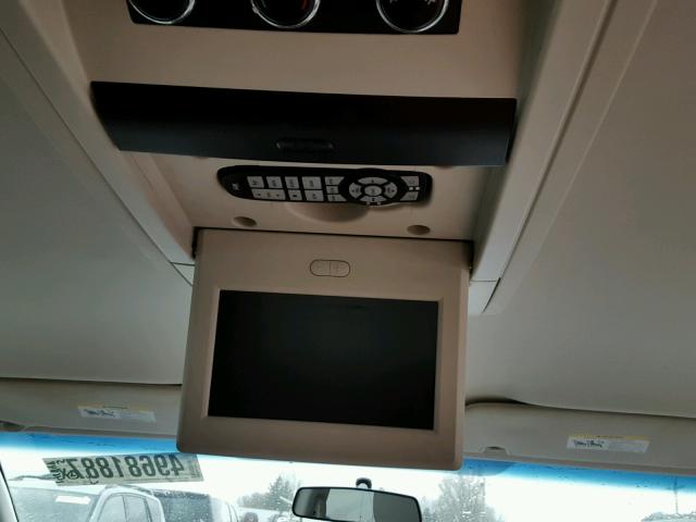 2A8HR54P58R801515 - 2008 CHRYSLER TOWN & COU Bordo foto 9