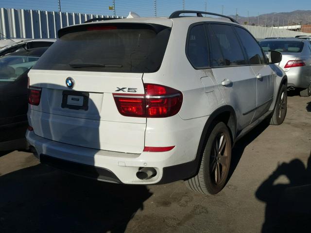 5UXZV4C53D0E14260 - 2013 BMW X5 XDRIVE3 WHITE photo 4