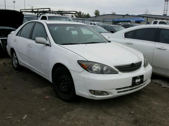 4T1BE32K72U026404 - 2002 TOYOTA CAMRY LE WHITE photo 1