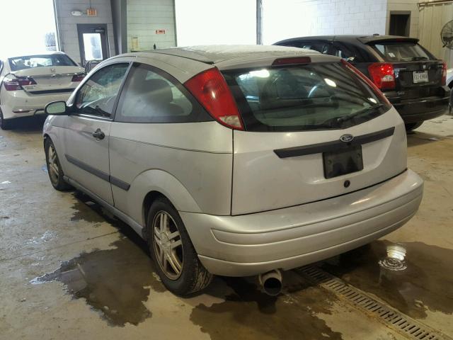 3FAFP31391R147439 - 2001 FORD FOCUS ZX3 SILVER photo 3