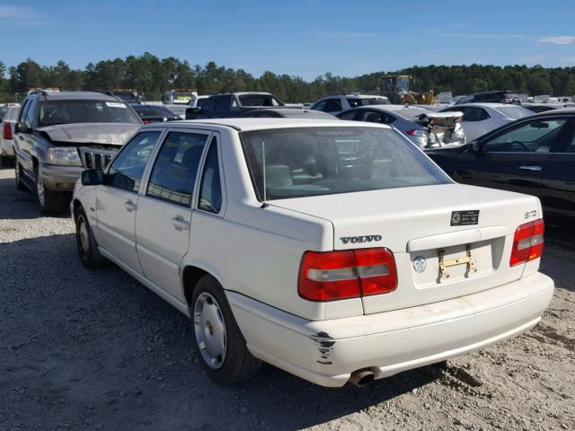 YV1LS5577W1519585 - 1998 VOLVO S70 WHITE photo 3