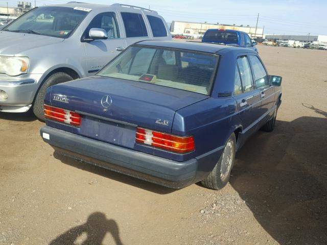 WDBDA29D7KF573668 - 1989 MERCEDES-BENZ 190 E 2.6 BLUE photo 4