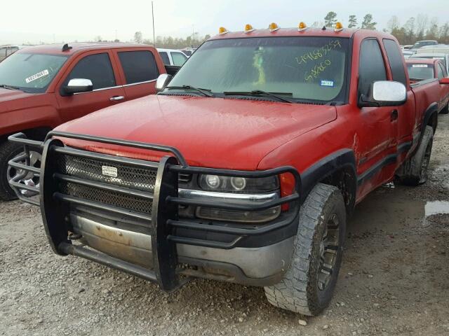 2GCEK19T711290424 - 2001 CHEVROLET SILVERADO RED photo 2