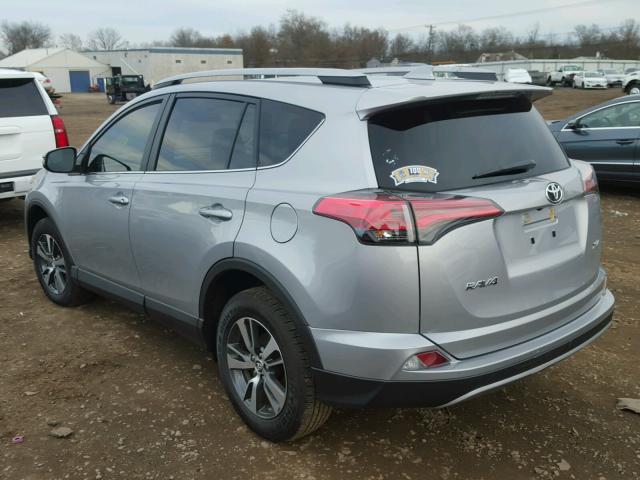 2T3WFREV3HW395042 - 2017 TOYOTA RAV4 XLE SILVER photo 3