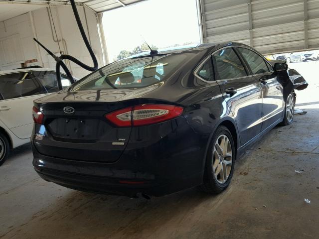 3FA6P0HD6GR176905 - 2016 FORD FUSION SE BLACK photo 4