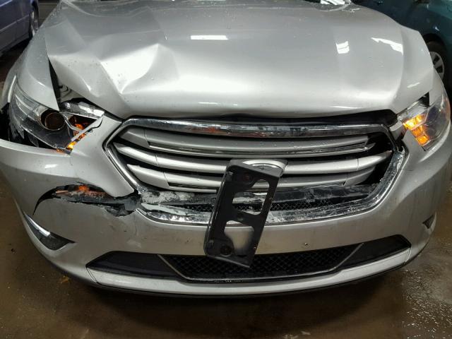 1FAHP2F88DG106660 - 2013 FORD TAURUS LIM SILVER photo 9