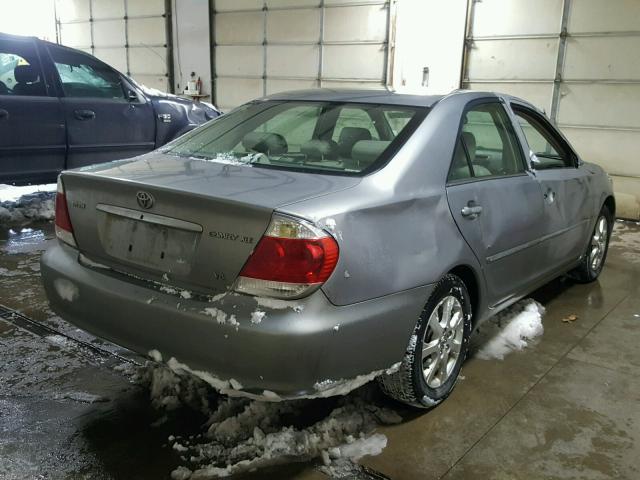 4T1BF30KX5U597146 - 2005 TOYOTA CAMRY LE ვერცხლისფერი ფოტო 4