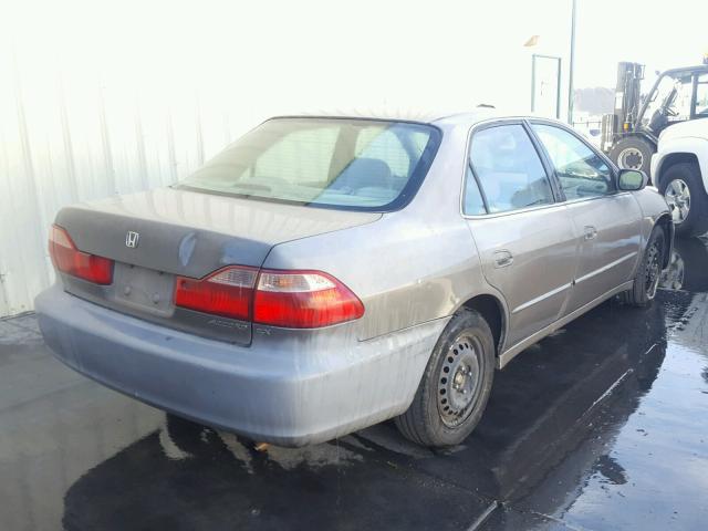 1HGCG6675WA179172 - 1998 HONDA ACCORD EX BEIGE photo 4