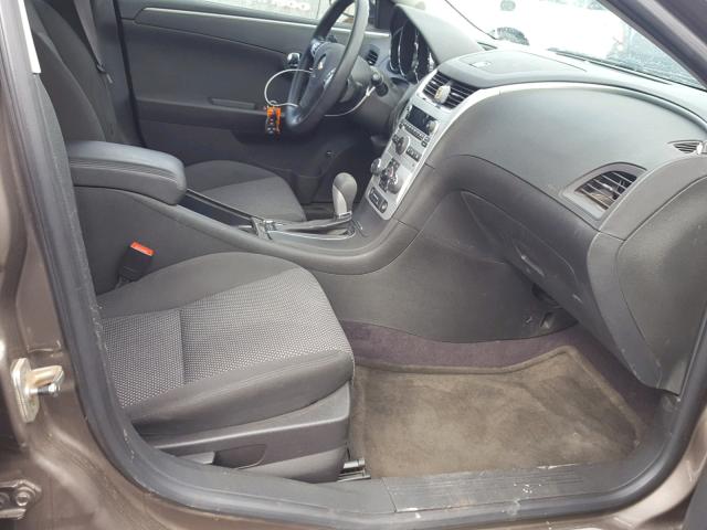 1G1ZC5EB8AF116785 - 2010 CHEVROLET MALIBU 1LT BROWN photo 5