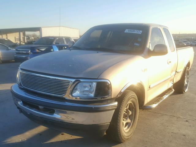 1FTDX1762VKD64509 - 1997 FORD F150 GOLD photo 2