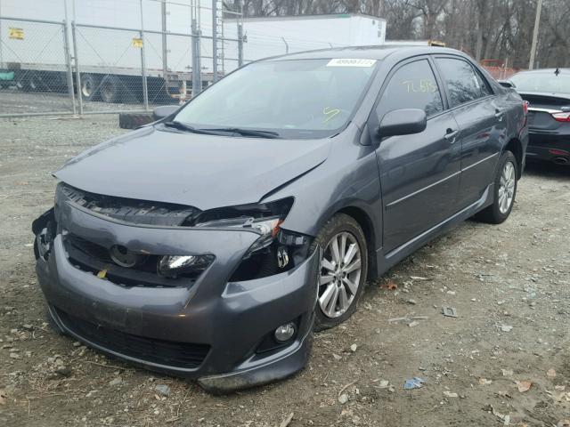 2T1BU4EEXAC471881 - 2010 TOYOTA COROLLA BA GRAY photo 2