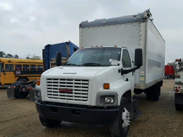 1GDJ7C1327F900752 - 2007 GMC C7500 C7C0 WHITE photo 2