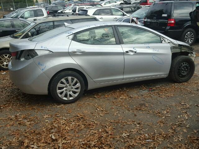 5NPDH4AE6DH223423 - 2013 HYUNDAI ELANTRA GL SILVER photo 4