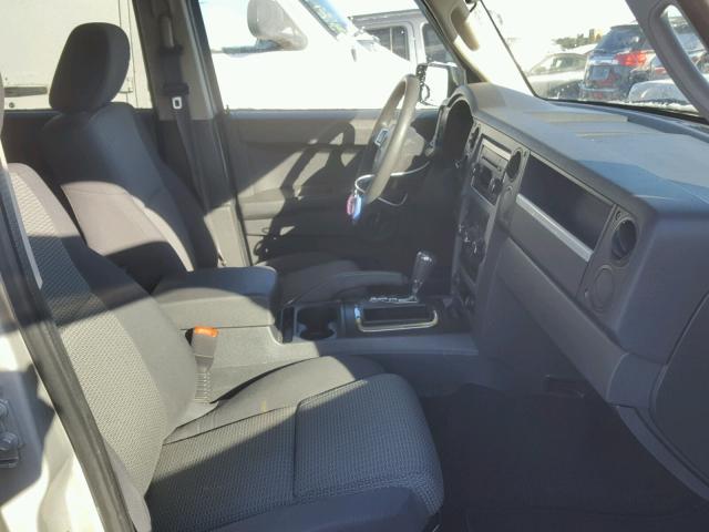 1J8HG48K48C168593 - 2008 JEEP COMMANDER 灰色 照片 5