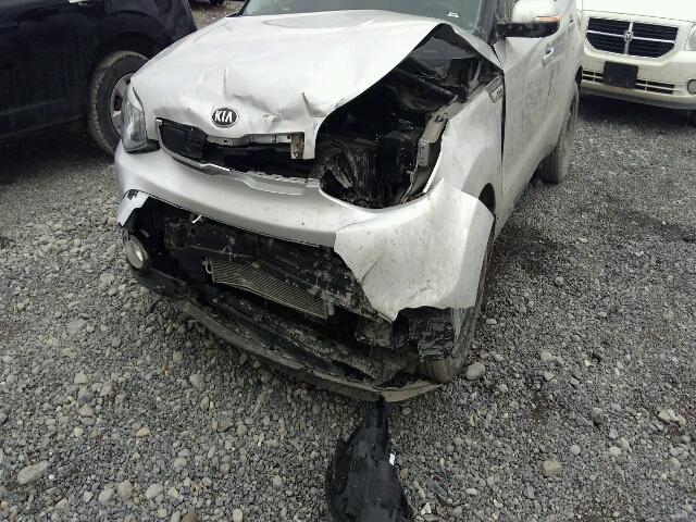 KNDJP3A51E7734902 - 2014 KIA SOUL + SILVER photo 9